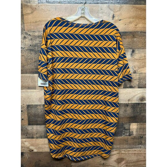 NWT Lula Roe Women's Irma T-Shirt Size XXS - Picture 5 of 6